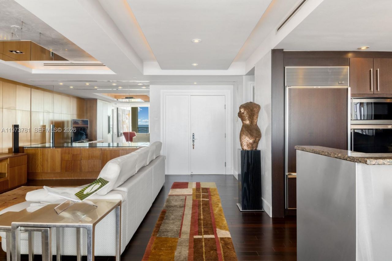 3400 SW 27th Ave , Unit 2102, Miami, FL 33133 Photo