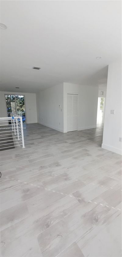 3787 Thomas Ave, Miami, FL 33133 Photo