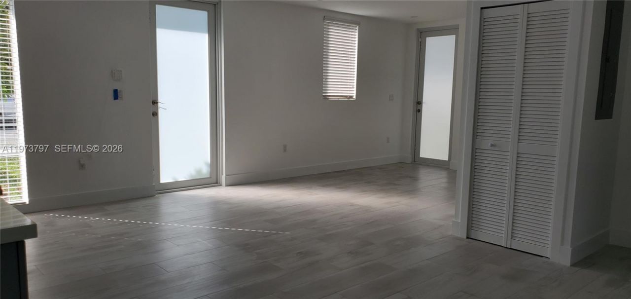 3787 Thomas Ave, Miami, FL 33133 Photo