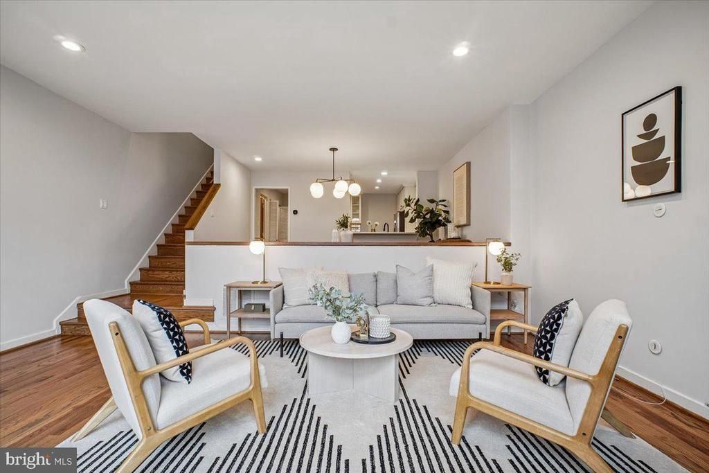 1682 Oak Street Nw, Unit 19, Washington, DC 20010 Main Photo