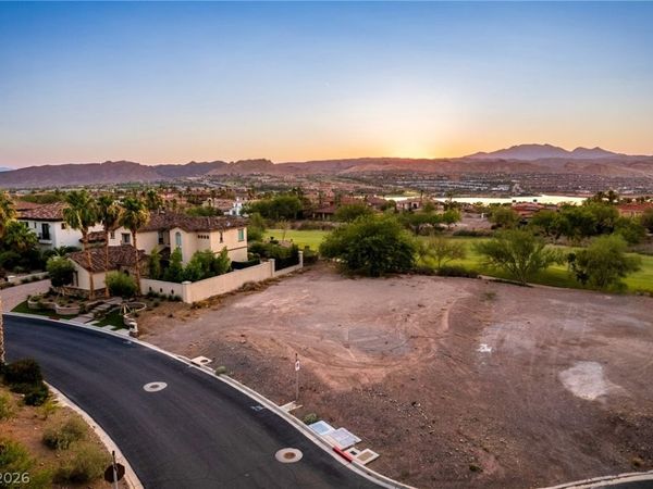 12 Via Modena Court , Henderson, NV 89011