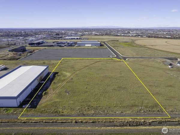 0 NNA Silva Street , Unit E, Moses Lake, WA 98837