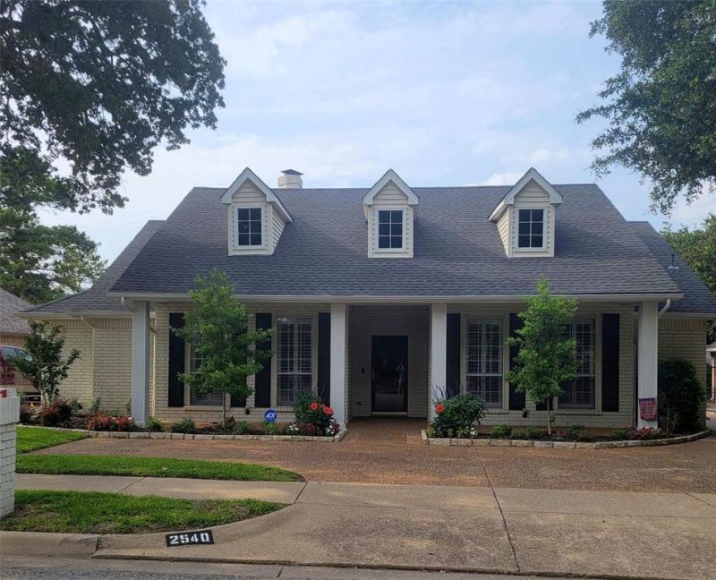 2540 Fox Glenn Circle, Bedford, TX 76021 Main Photo