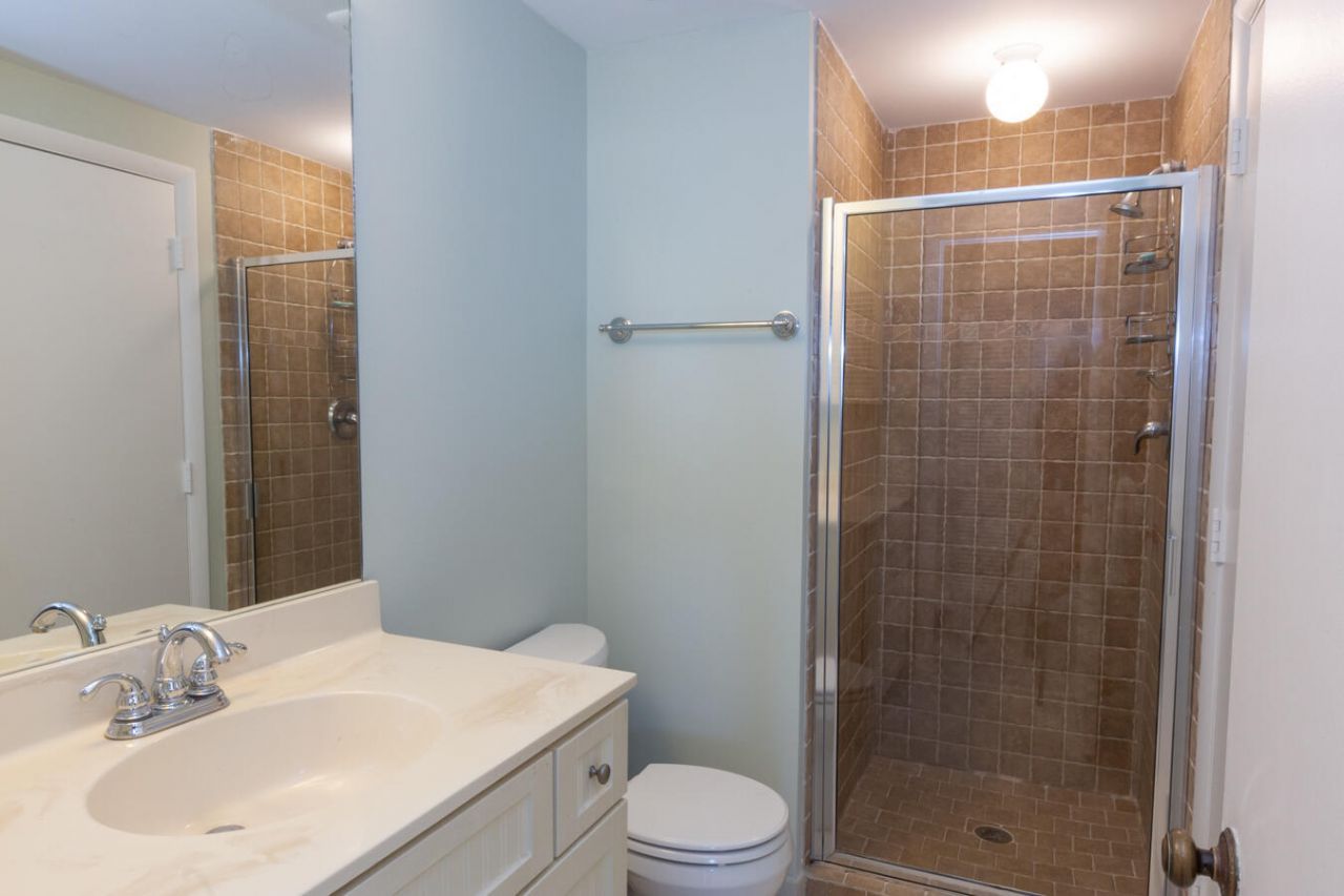 9002 Palmetto Drive Photo 27