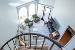 9002 Palmetto Drive photo 4