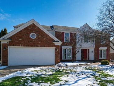 1234 Sandy Ridge Drive, Rochester Hills, MI 48306