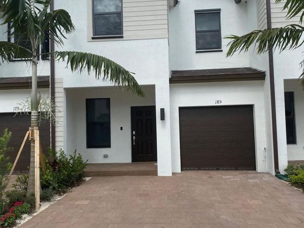 185 SW 185th Way, Pembroke Pines, FL 33029
