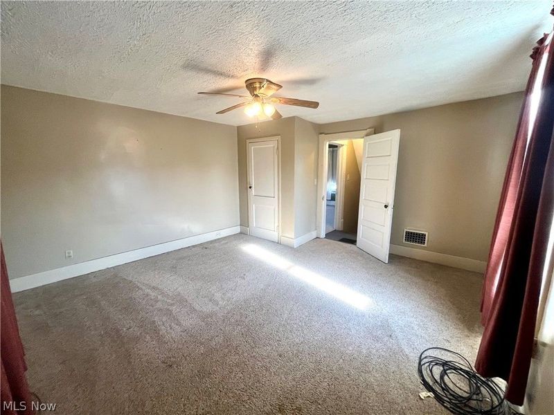 55500 National Road, Bridgeport, OH 43912 Photo 16