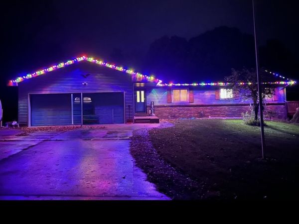 10027 Grandview Court E, Traverse City, MI 49684