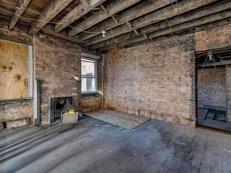 414 Central Avenue, Cincinnati, OH 45202 Photo 12