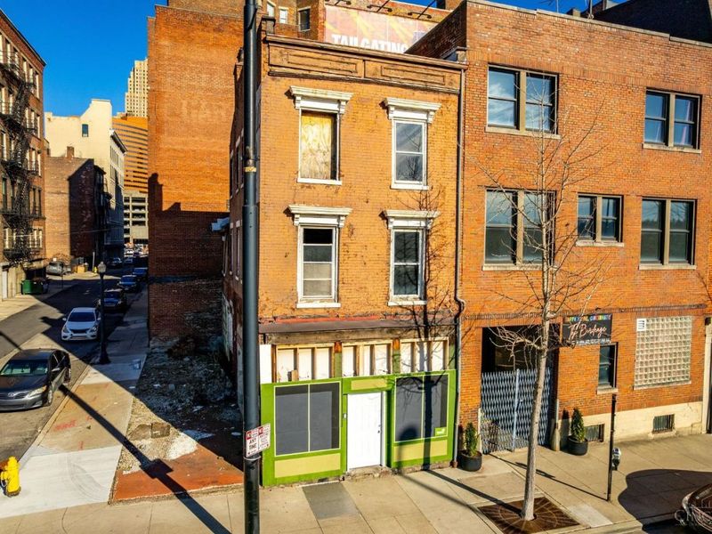 414 Central Avenue, Cincinnati, OH 45202 Photo 2