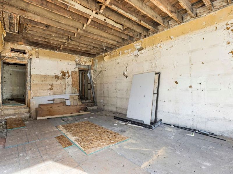 414 Central Avenue, Cincinnati, OH 45202 Photo 4