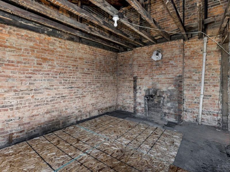 414 Central Avenue, Cincinnati, OH 45202 Photo 9