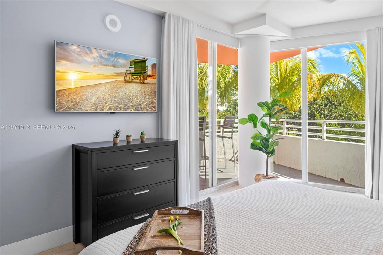 226 Ocean Dr , Unit 3C, Miami Beach, FL 33139 Photo