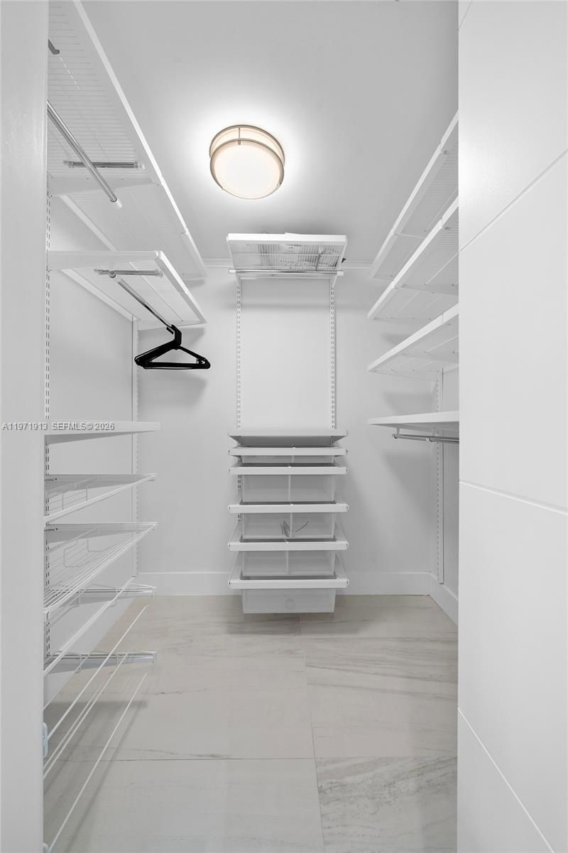 226 Ocean Dr , Unit 3C, Miami Beach, FL 33139 Photo