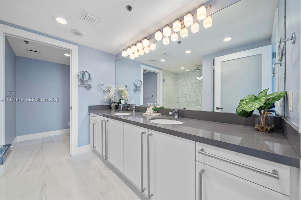 226 Ocean Dr , Unit 3C, Miami Beach, FL 33139 Photo