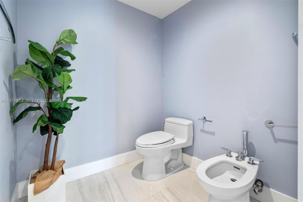 226 Ocean Dr , Unit 3C, Miami Beach, FL 33139 Photo