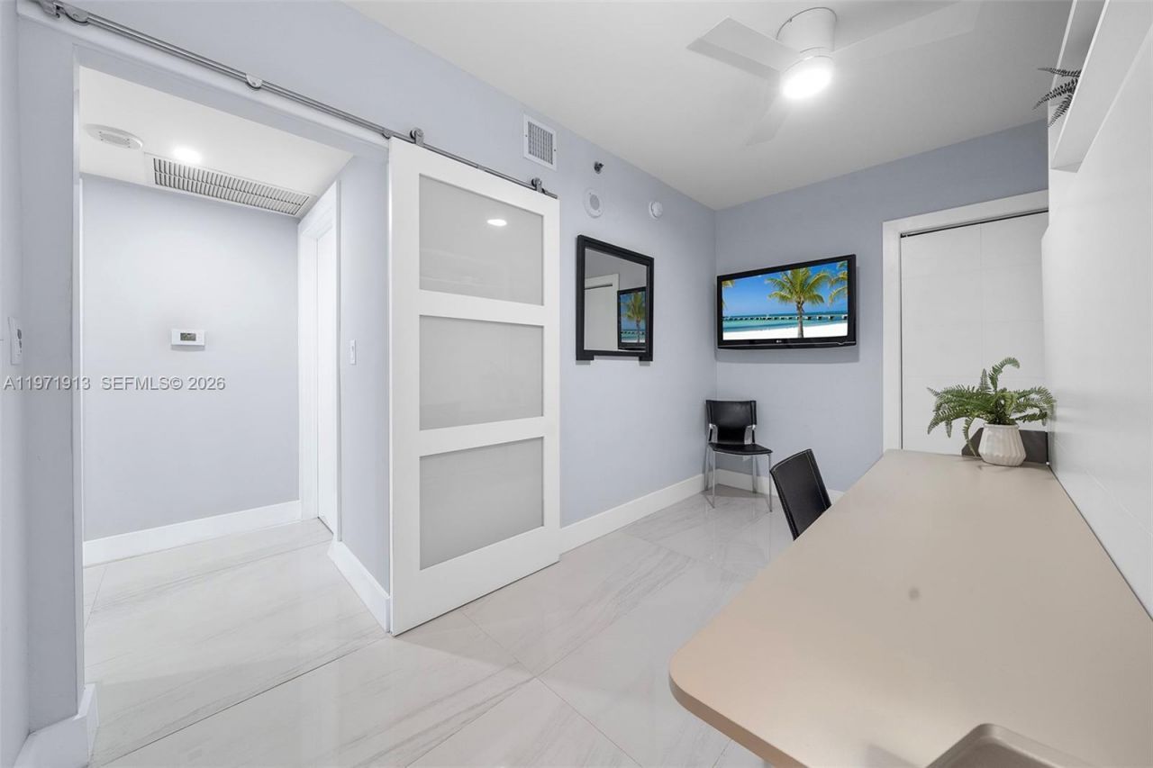 226 Ocean Dr , Unit 3C, Miami Beach, FL 33139 Photo