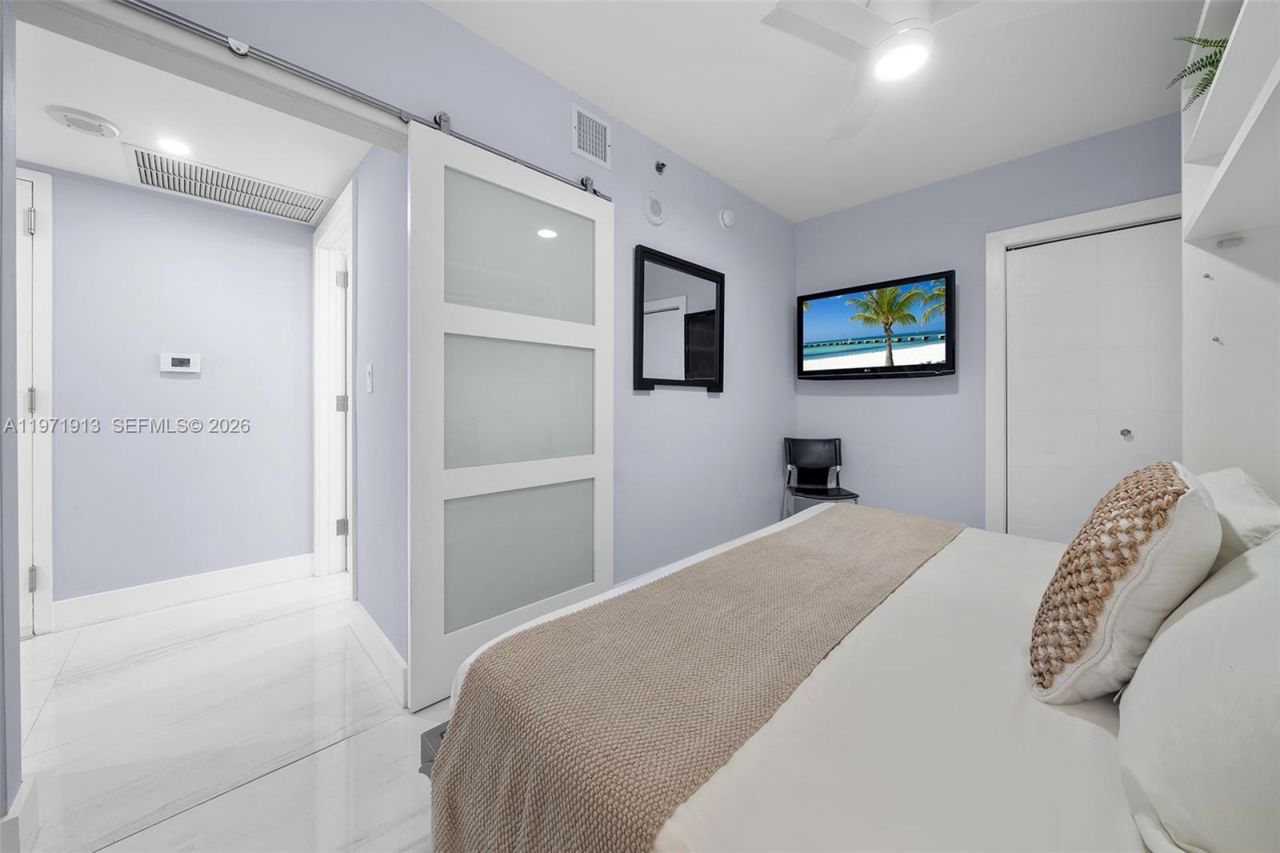 226 Ocean Dr , Unit 3C, Miami Beach, FL 33139 Photo