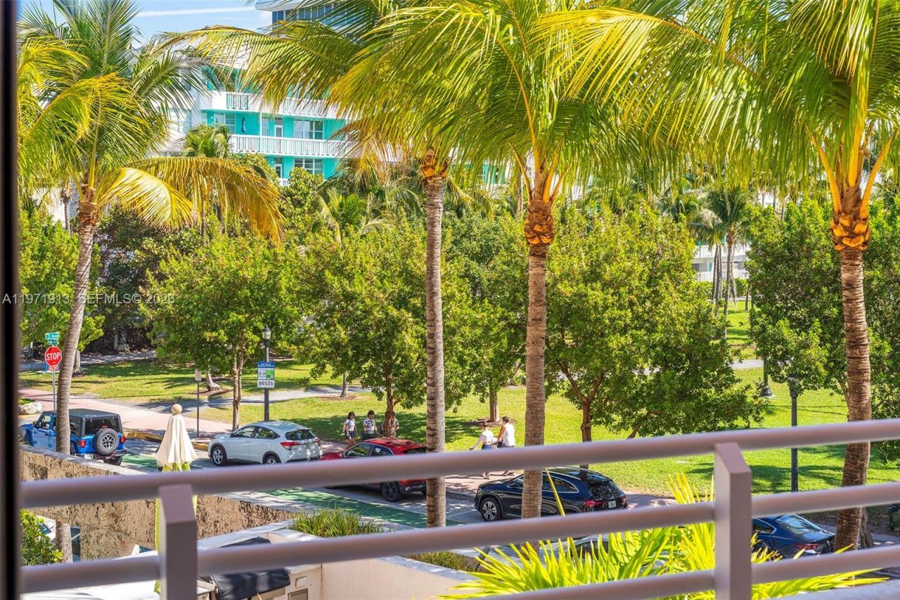 226 Ocean Dr , Unit 3C, Miami Beach, FL 33139 Photo