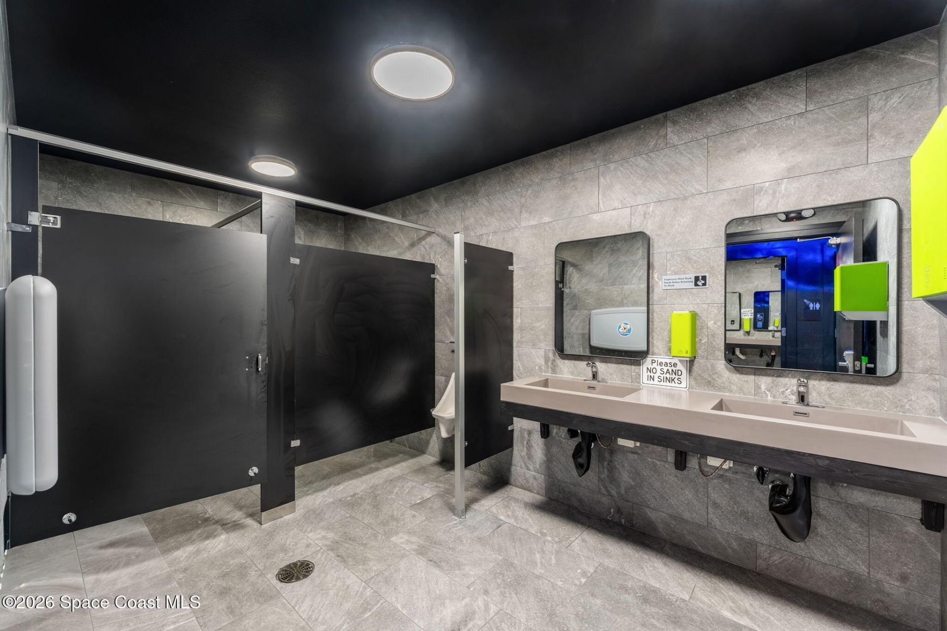 101 N Atlantic Avenue, Cocoa Beach, FL 32931 Photo
