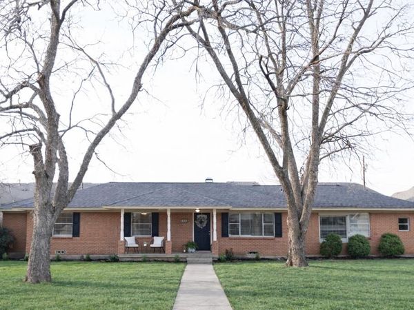 2814 Silvermeadow Lane, Corinth, TX 76210