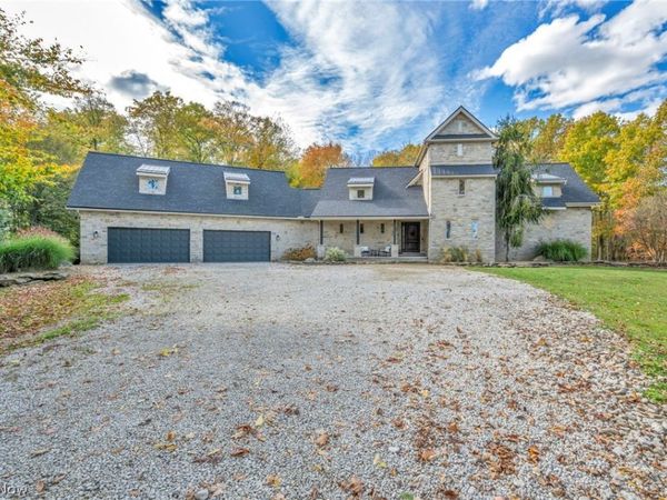 7184 Neff Road, Valley City, OH 44280