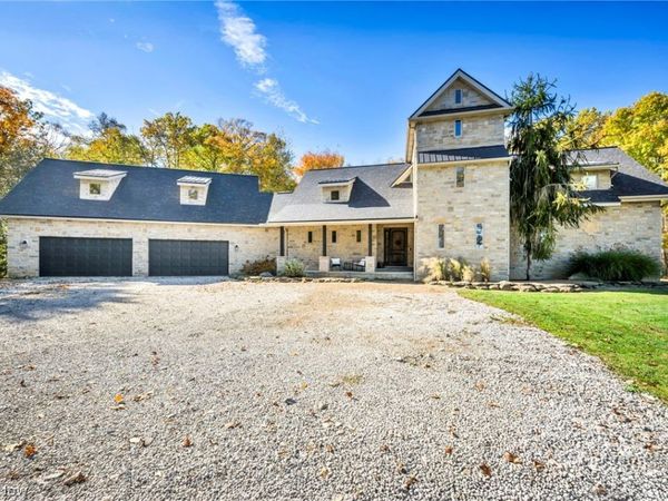 7184 Neff Road, Valley City, OH 44280