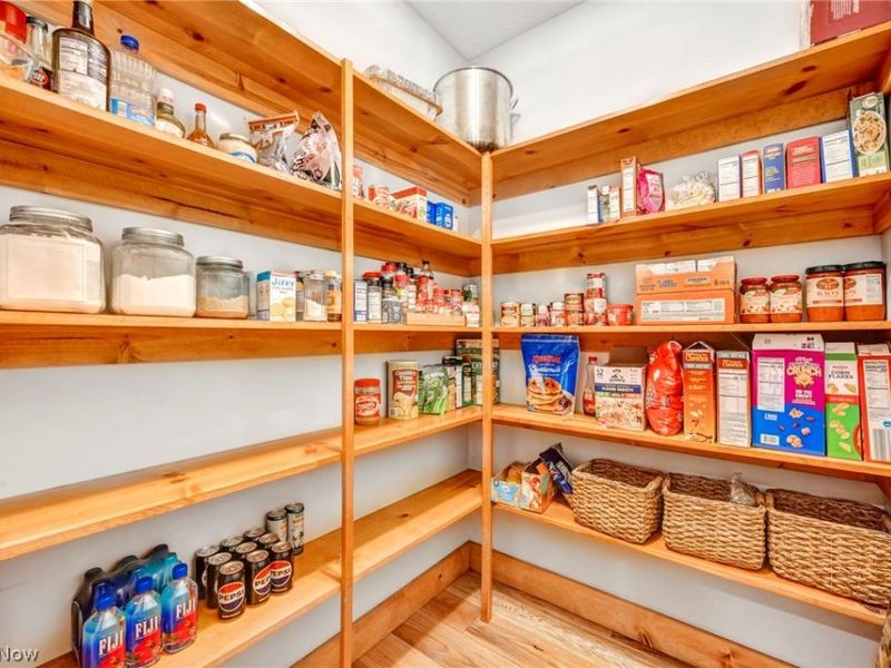 7184 Neff Road, Valley City, OH 44280 Photo 12