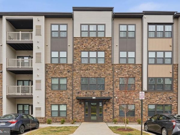 21460 MOUNT STERLING TERRACE, Unit 105, STERLING, VA 20164