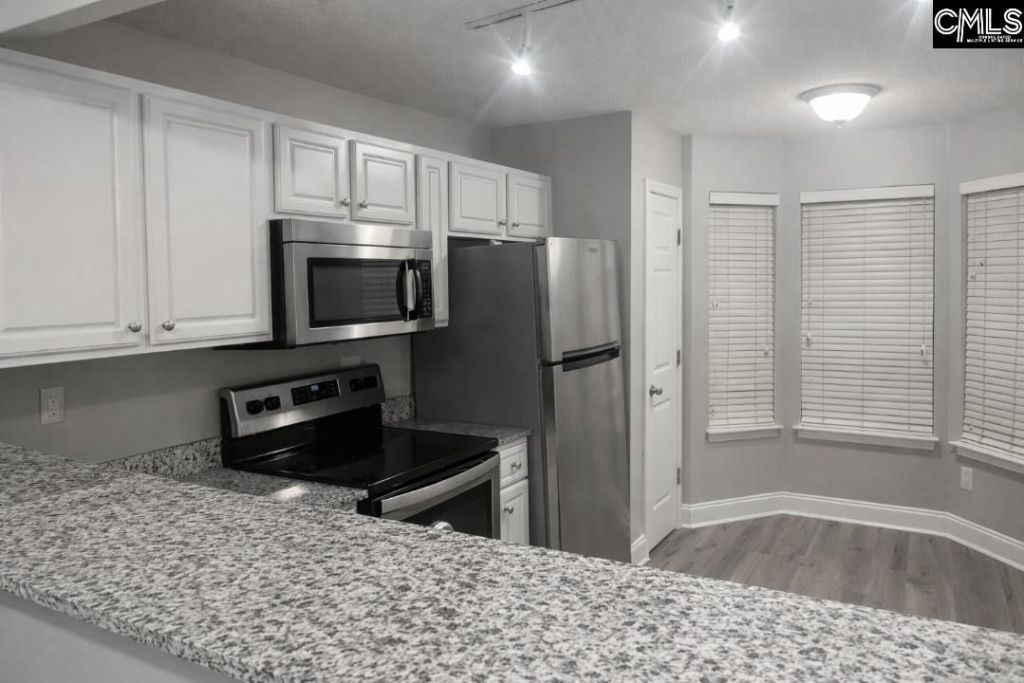 400 Summit Townes Way  Photo 8