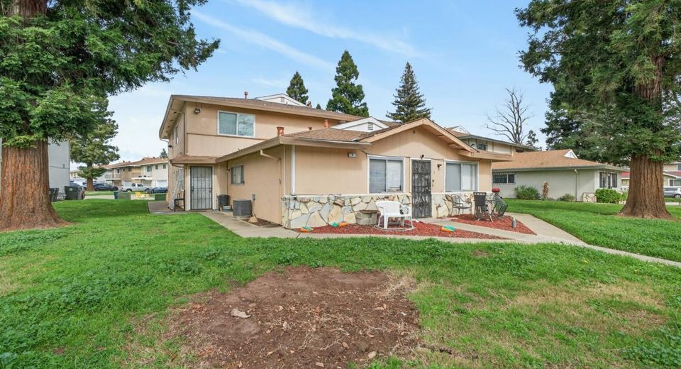 9 La Pera Ct #4, Unit 4, Sacramento, CA 95823 Photo