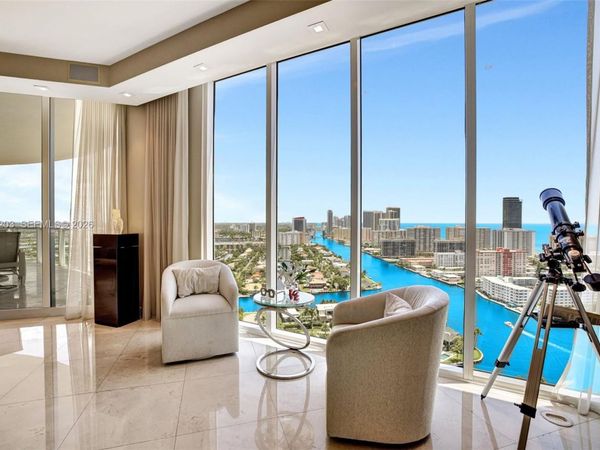 21200 Point Pl , Unit PH2804, Aventura, FL 33180