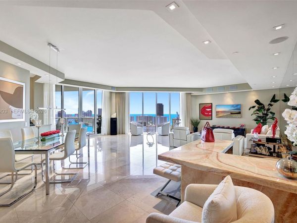 21200 Point Pl, Unit PH2804, Aventura, FL 33180