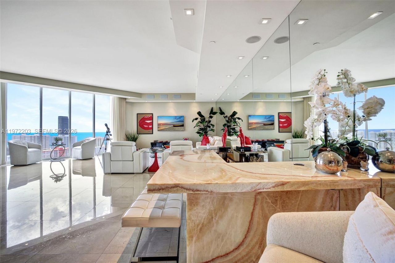 21200 Point Pl, Unit PH2804, Aventura, FL 33180 Photo