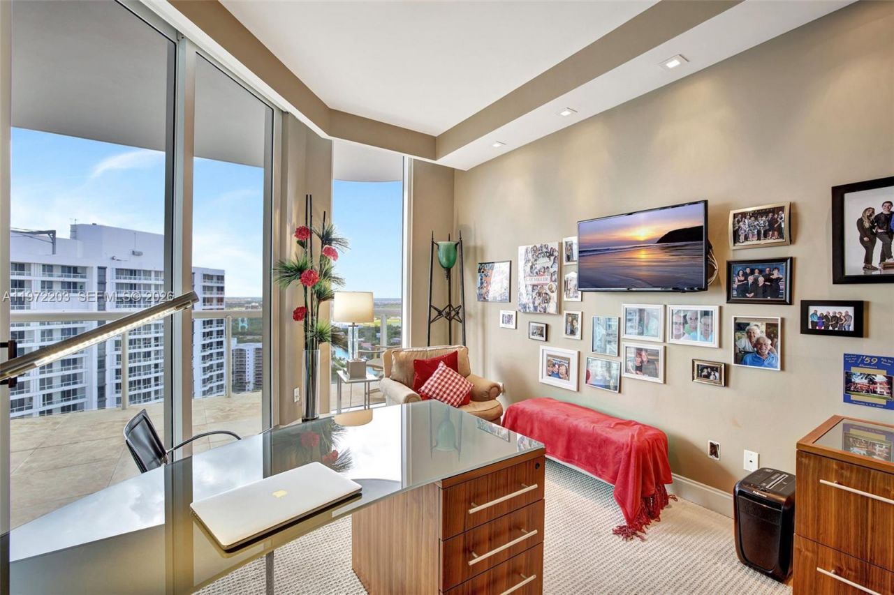 21200 Point Pl , Unit PH2804, Aventura, FL 33180 Photo