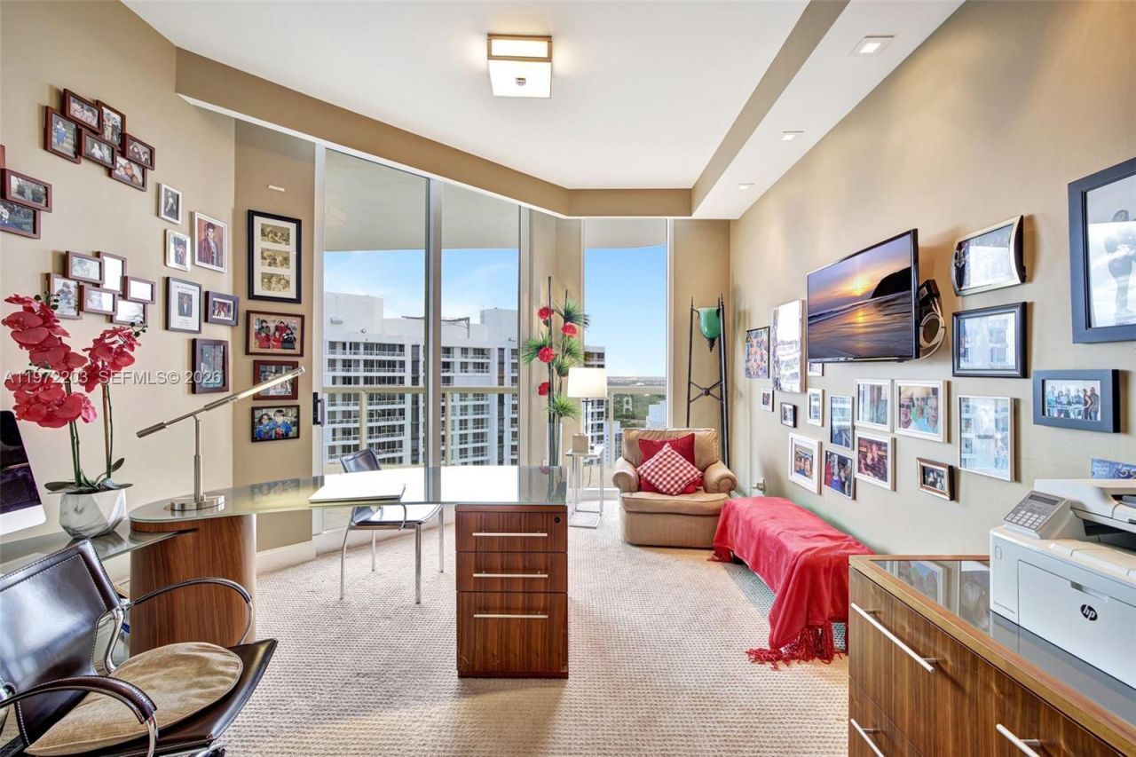 21200 Point Pl , Unit PH2804, Aventura, FL 33180 Photo