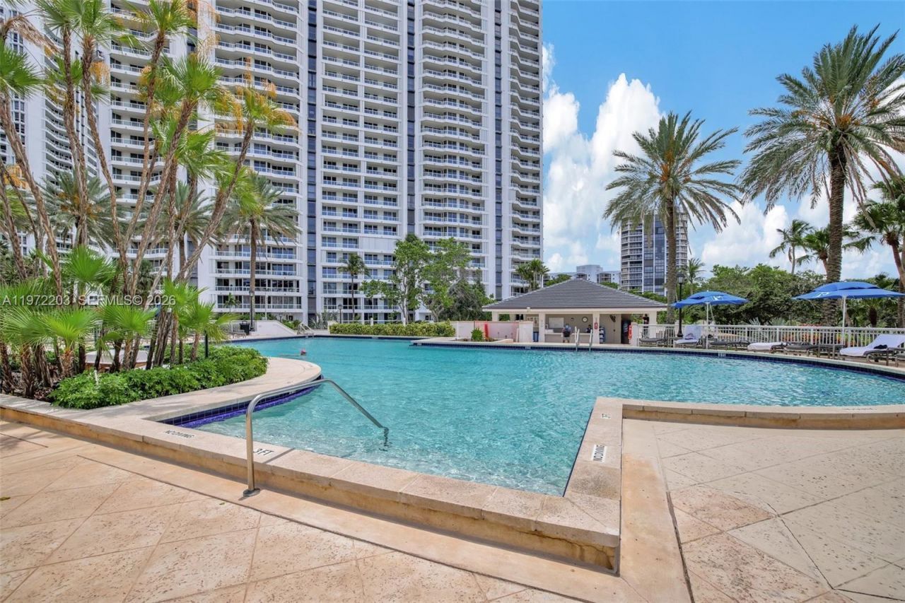 21200 Point Pl, Unit PH2804, Aventura, FL 33180 Photo