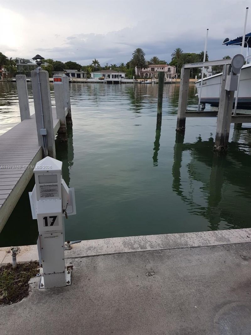 5401 Collins Ave #13-17, Miami Beach, FL 33140 Photo