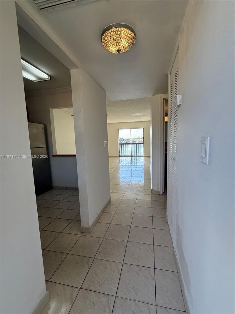 2540 W 67th Pl , Unit 202-28, Hialeah, FL 33016 Photo