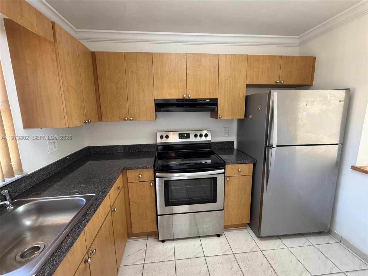 2540 W 67th Pl , Unit 202-28, Hialeah, FL 33016 Photo