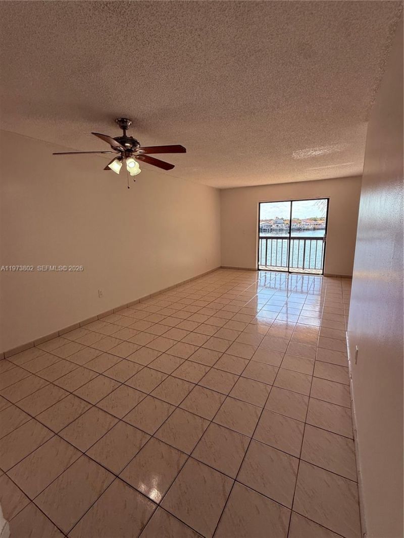 2540 W 67th Pl , Unit 202-28, Hialeah, FL 33016 Photo