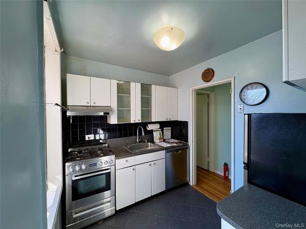 22424 Union Turnpike, Unit 4A, Oakland Gardens, NY 11364