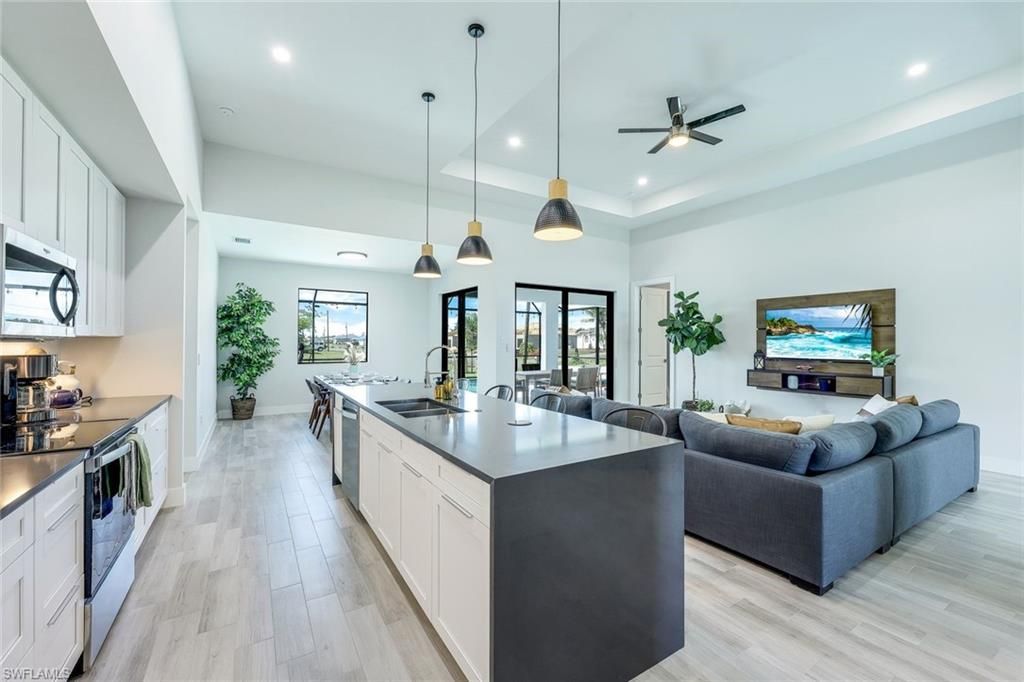 1510 NW 4th St, Cape Coral, FL 33993 Photo