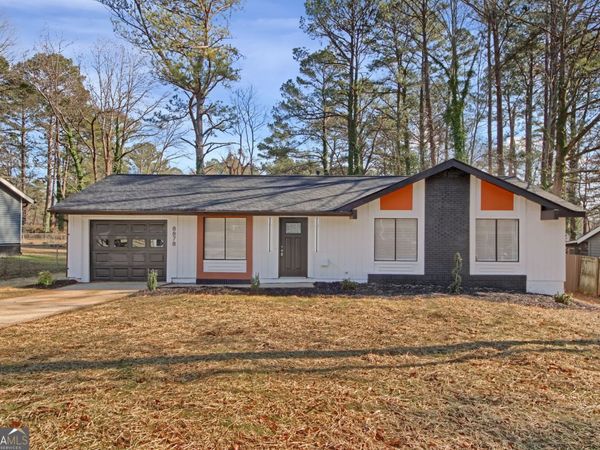 8878 Burnham Way, Jonesboro, GA 30238