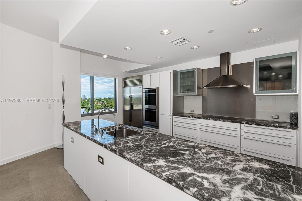 6101 Aqua Ave , Unit 702, Miami Beach, FL 33141 Photo