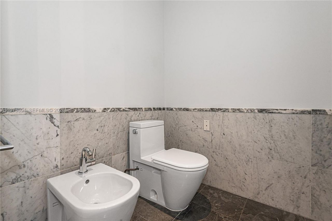 6101 Aqua Ave , Unit 702, Miami Beach, FL 33141 Photo