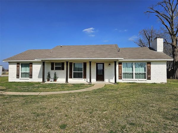 1205 W Trinity Street, Groesbeck, TX 76642