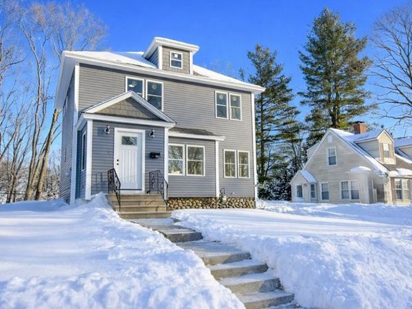 122 Copperfield Rd, Worcester, MA 01602