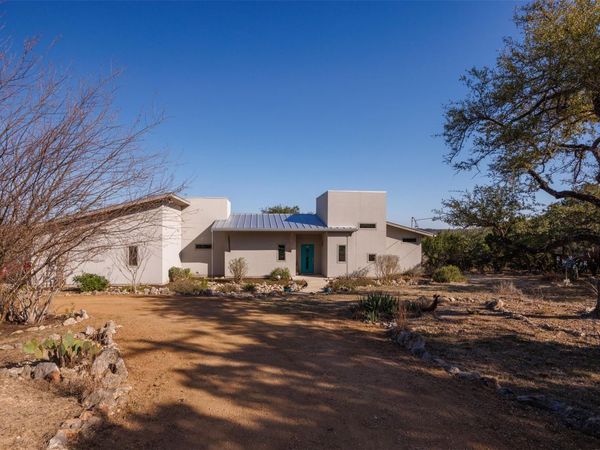 609 Las Colinas DR, Wimberley, TX 78676